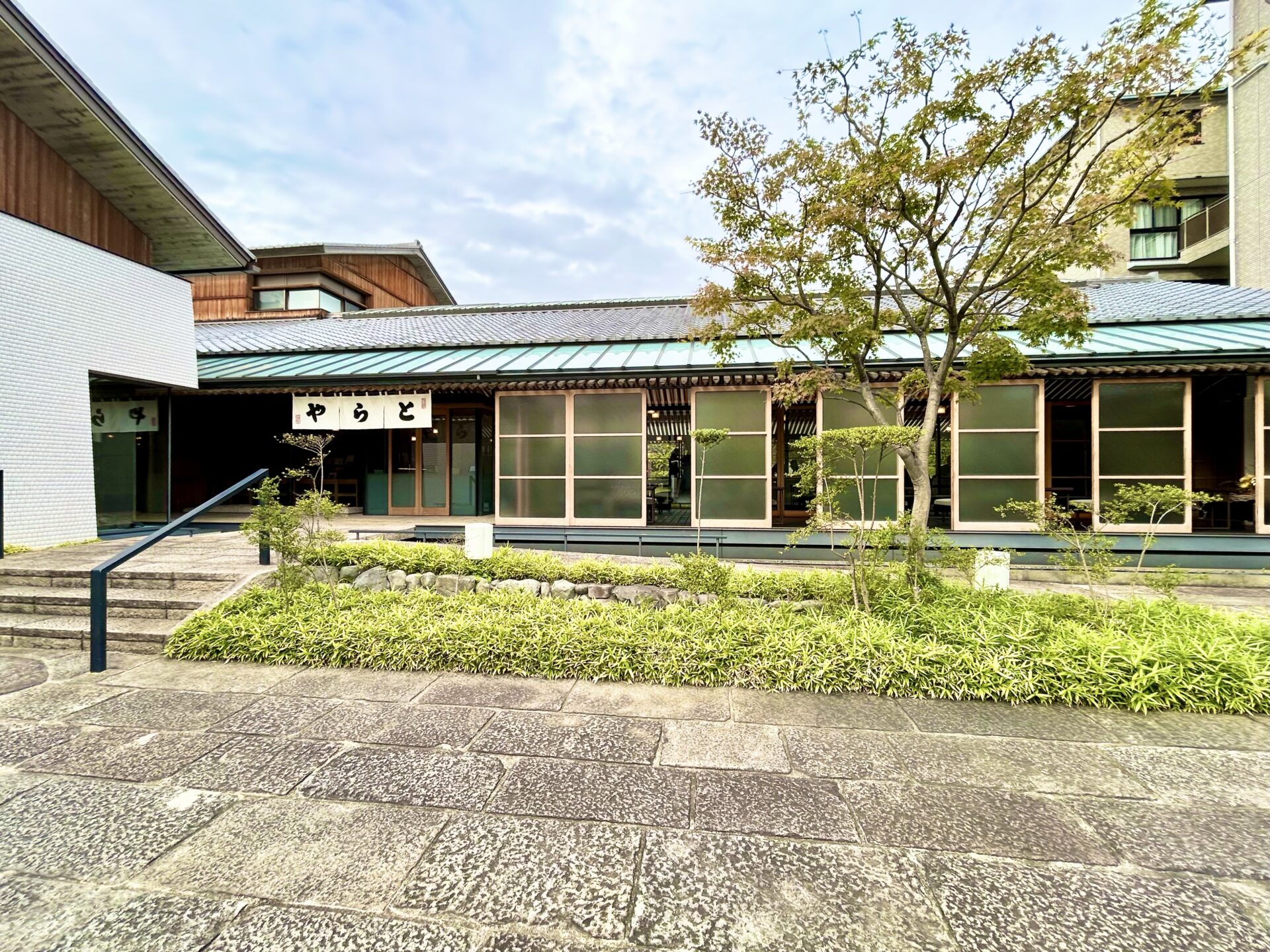 虎屋菓寮　外観